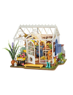 DREAMY GARDEN HOUSE